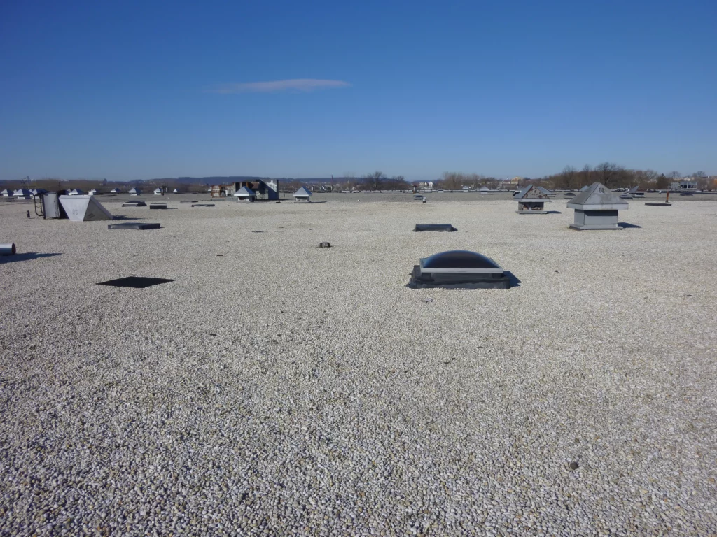 built up roof on commercial building